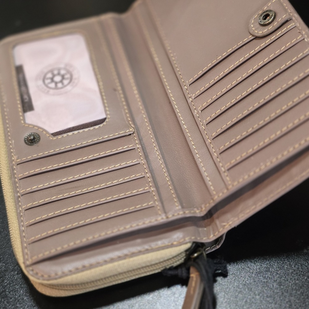 NWT Myra Womens Wallet Western Navajo Print Canvas Zip Around Card Slots Pocket - Picture 5 of 6